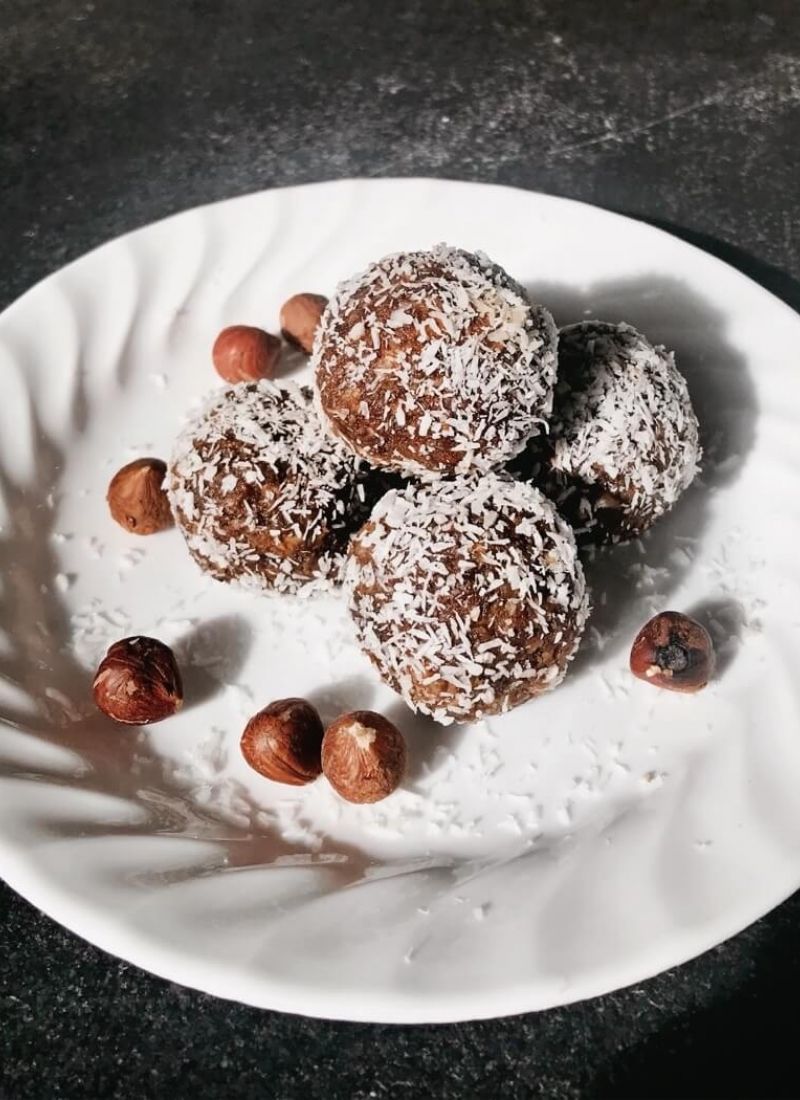 Boules d'énergie aux noisettes et chocolat