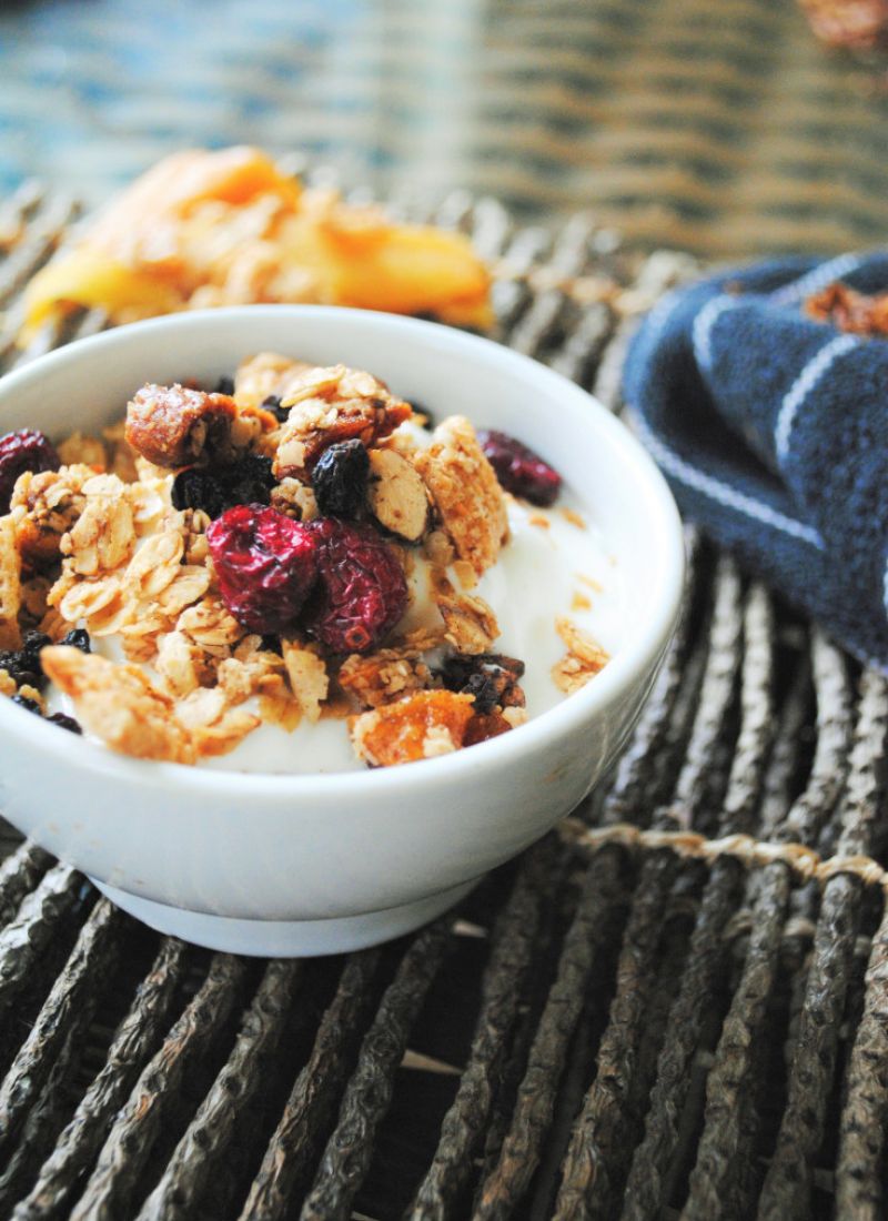 Granola maison aux fruits séchés & noix