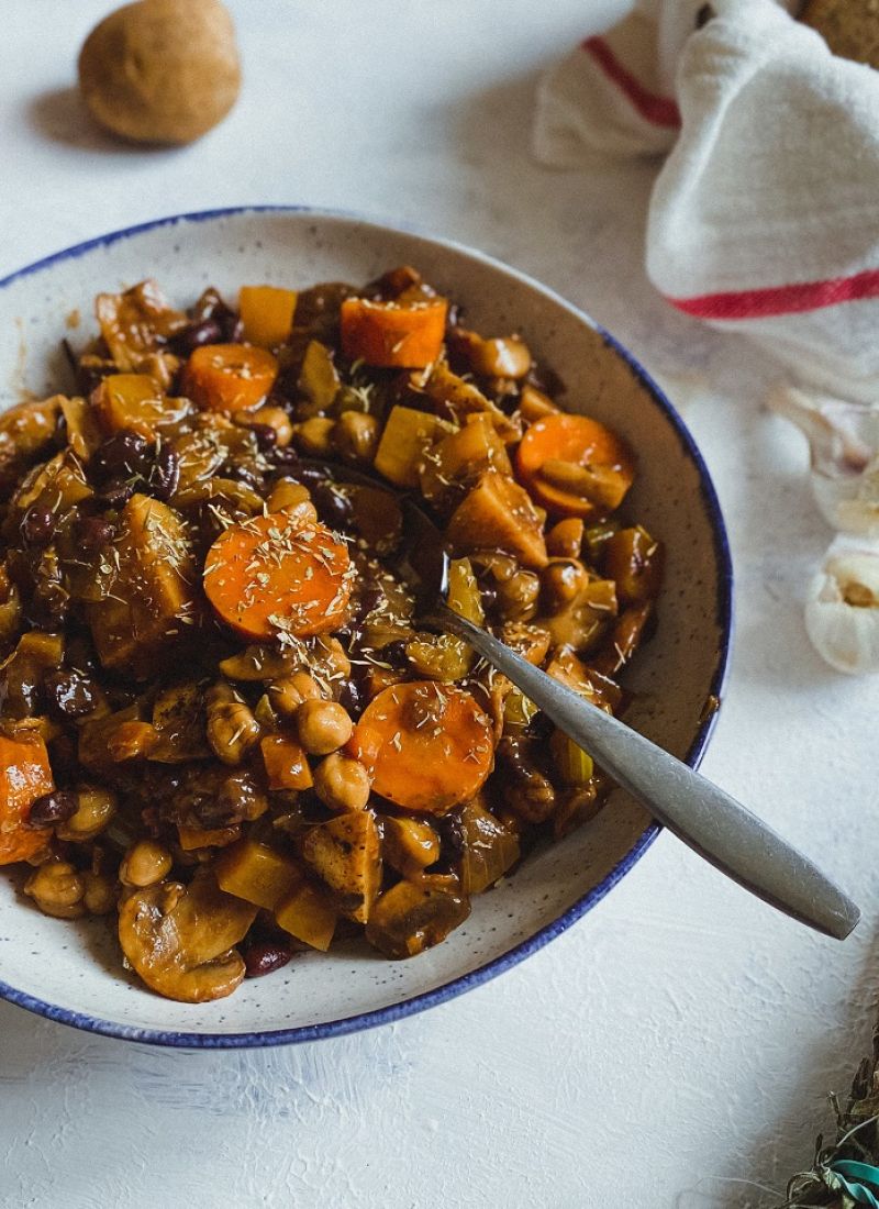 Mijoté de légumes de saison et fèves pinto