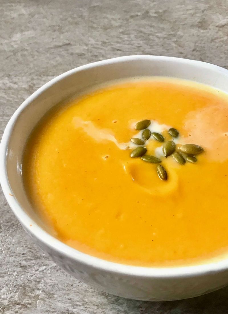 Potage de courge musquée au cari